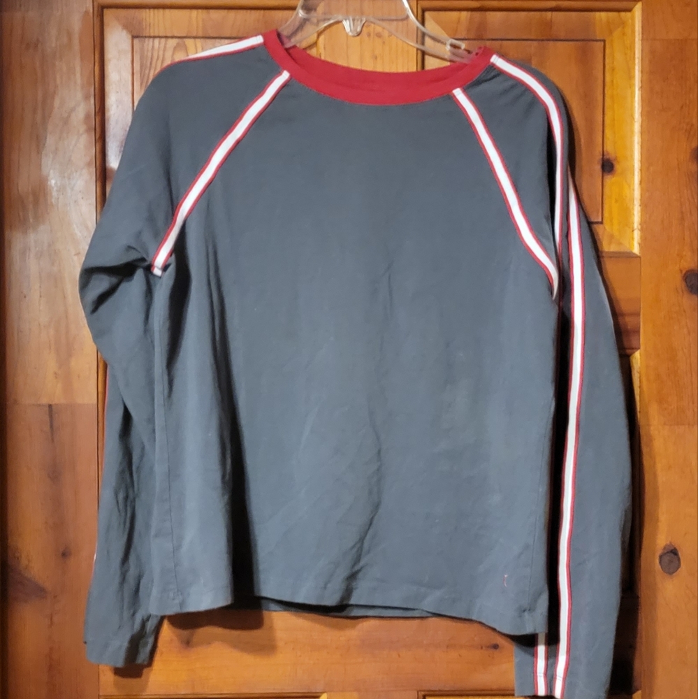 Danskin Now Sz16/18 grey long sleeve top.